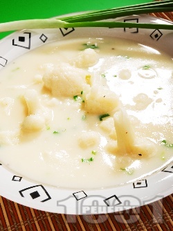 Супа от карфиол и прясно мляко - снимка на рецептата